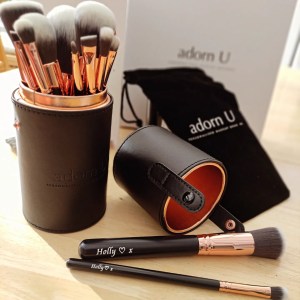 adorn U 'The Complete Set' of Personalised Makeup Brushes (12 Brushes in an elegant travel tub)