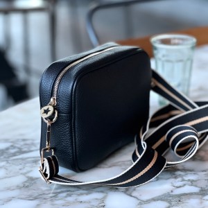 BLACK CLASSIC BAG