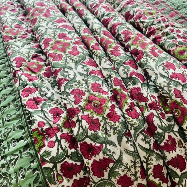 CRIMSON FLORAL VINE BLOCK PRINT COTTON QUILT