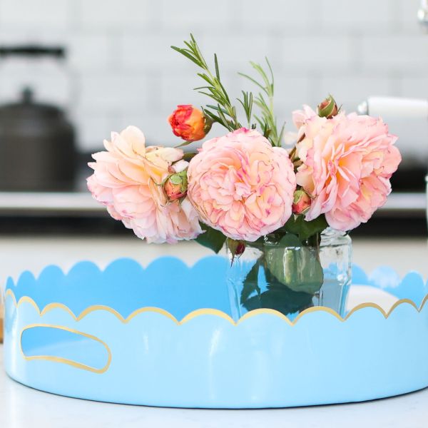 Scalloped tray