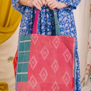 Aashi Kantha Bag