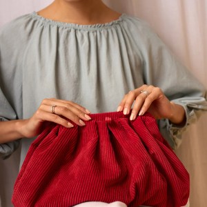 Lecce Clutch - Ruby Red