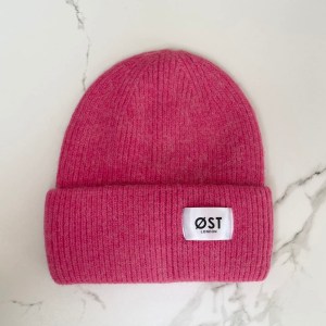 Clara Angora Beanie -Mangenta