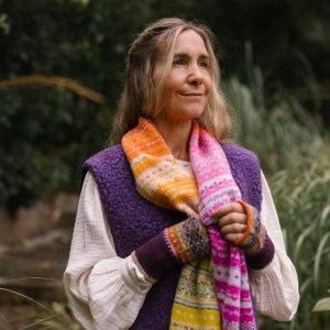 Alloa Fairisle Scarf in Tulip