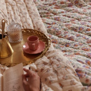 Luxury Quilted Eiderdown / Bedspread - Westington Pistachio