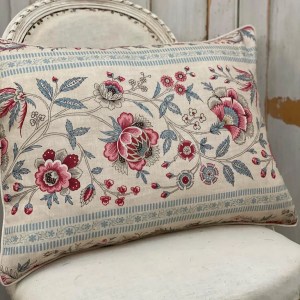 Isadora large oblong cushion