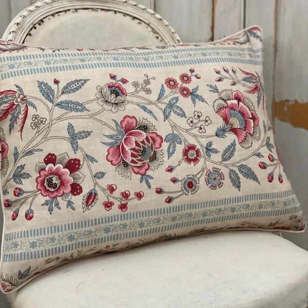 Isadora large oblong cushion