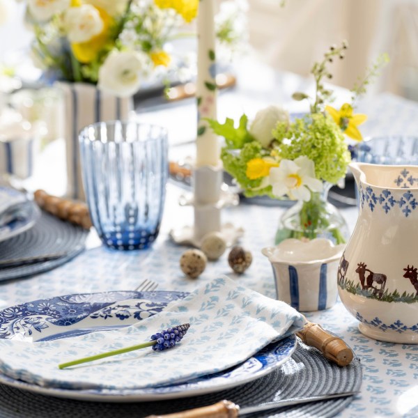 Blue Carnation Tablecloth (12 seater)