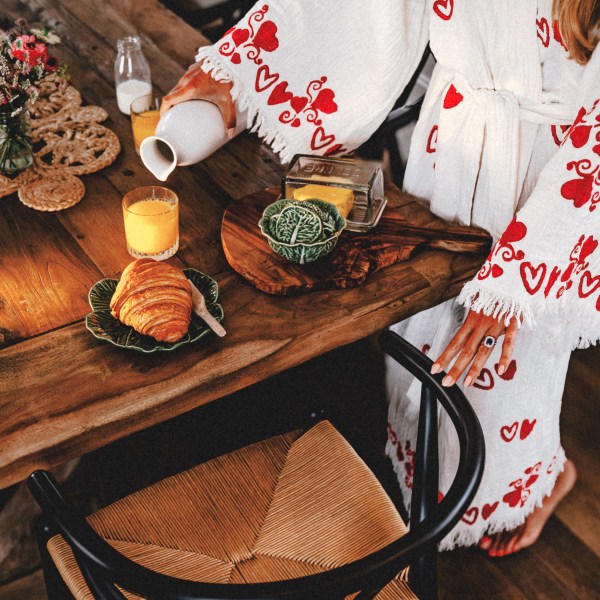 Long Organic Cotton Robe: White with Hearts