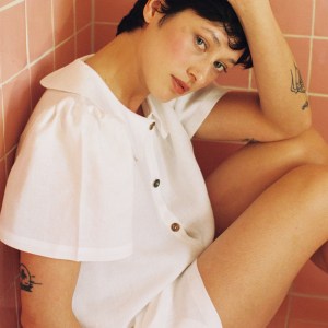 ma lin frances cropped linen blouse white