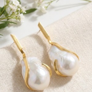 Baroque Beauty Earrings