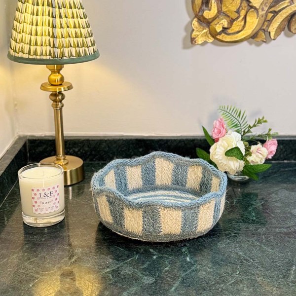STRIPY SCALLOPED MINI BASKET - DUSTY BLUE