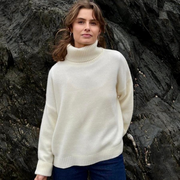 Eva Jumper - 100% Mongolian cashmere in 5 super colours