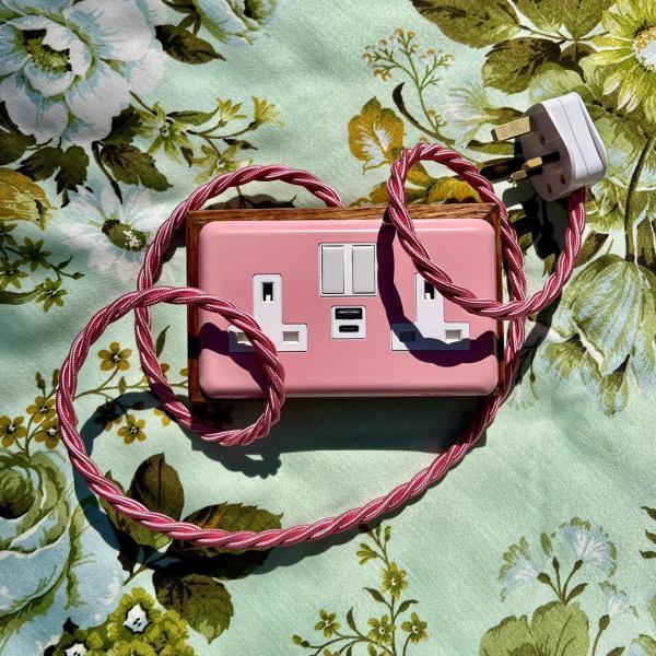 Wooden Blancmange USB wooden extension lead