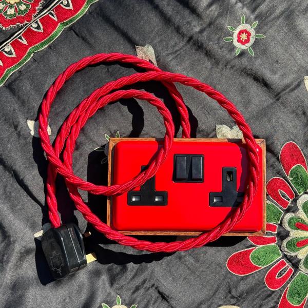Wooden Cherry Pie extension lead