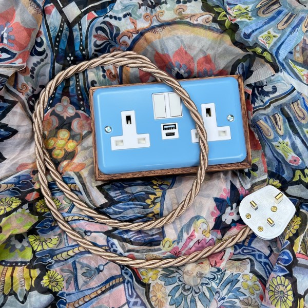 Wooden Butterfly Pea Mochi USB extension lead