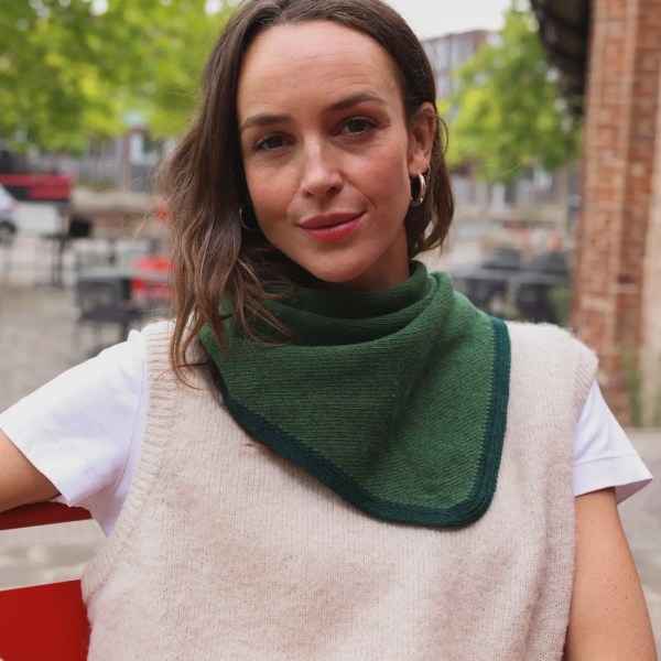 Sophie Scarf - green