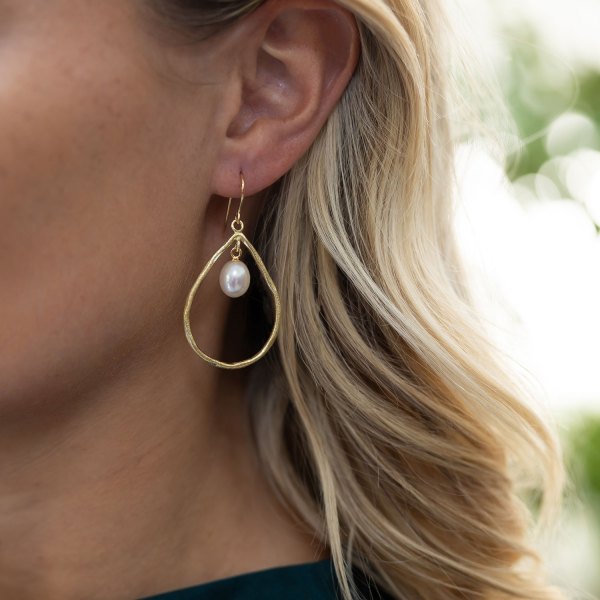 Brushed teardrop earrings